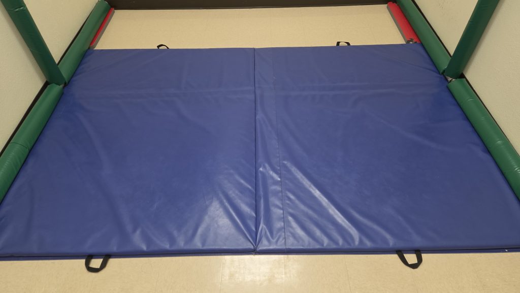 Mat – Blue 6′ x 10′ Flaghouse Fold-in-Half Mat, 4 Hand Loops, No Velcro