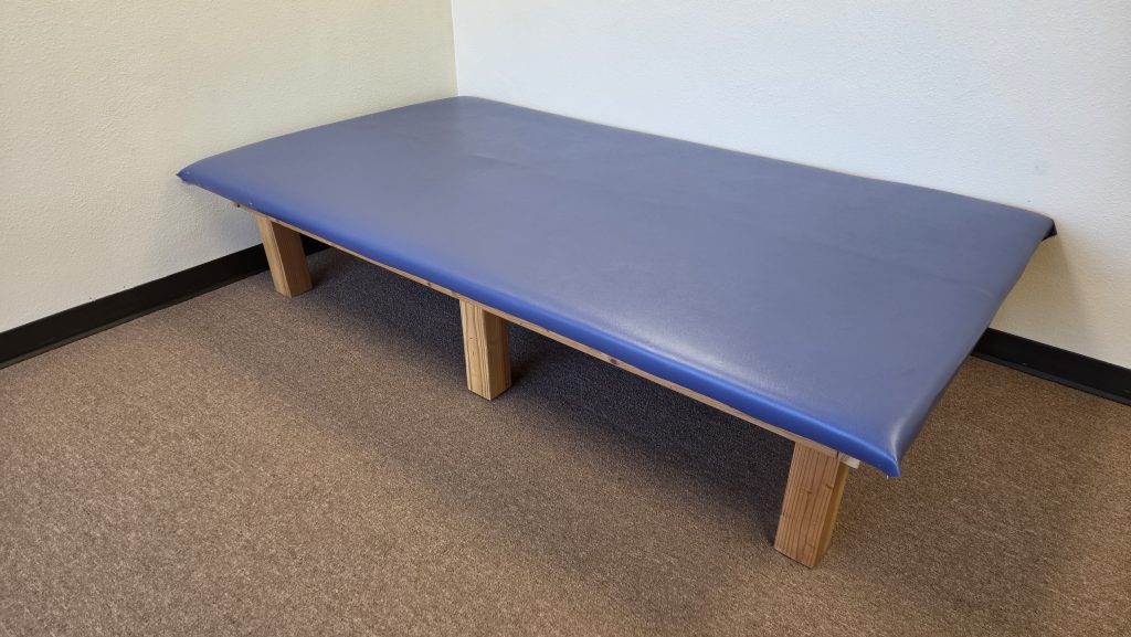Mat Table 4′ x 7′